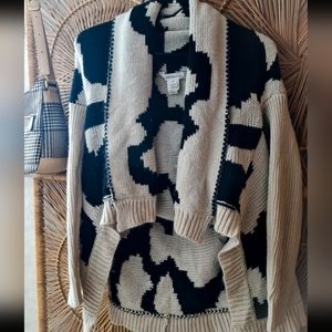 Beautiful "cow print" sweater ❄️🐄